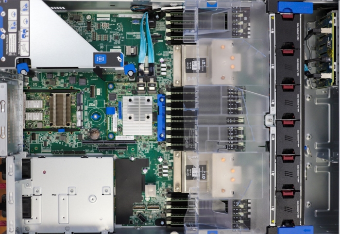 Обзор нового сервера HPE ProLiant DL385 Gen10 Plus V2